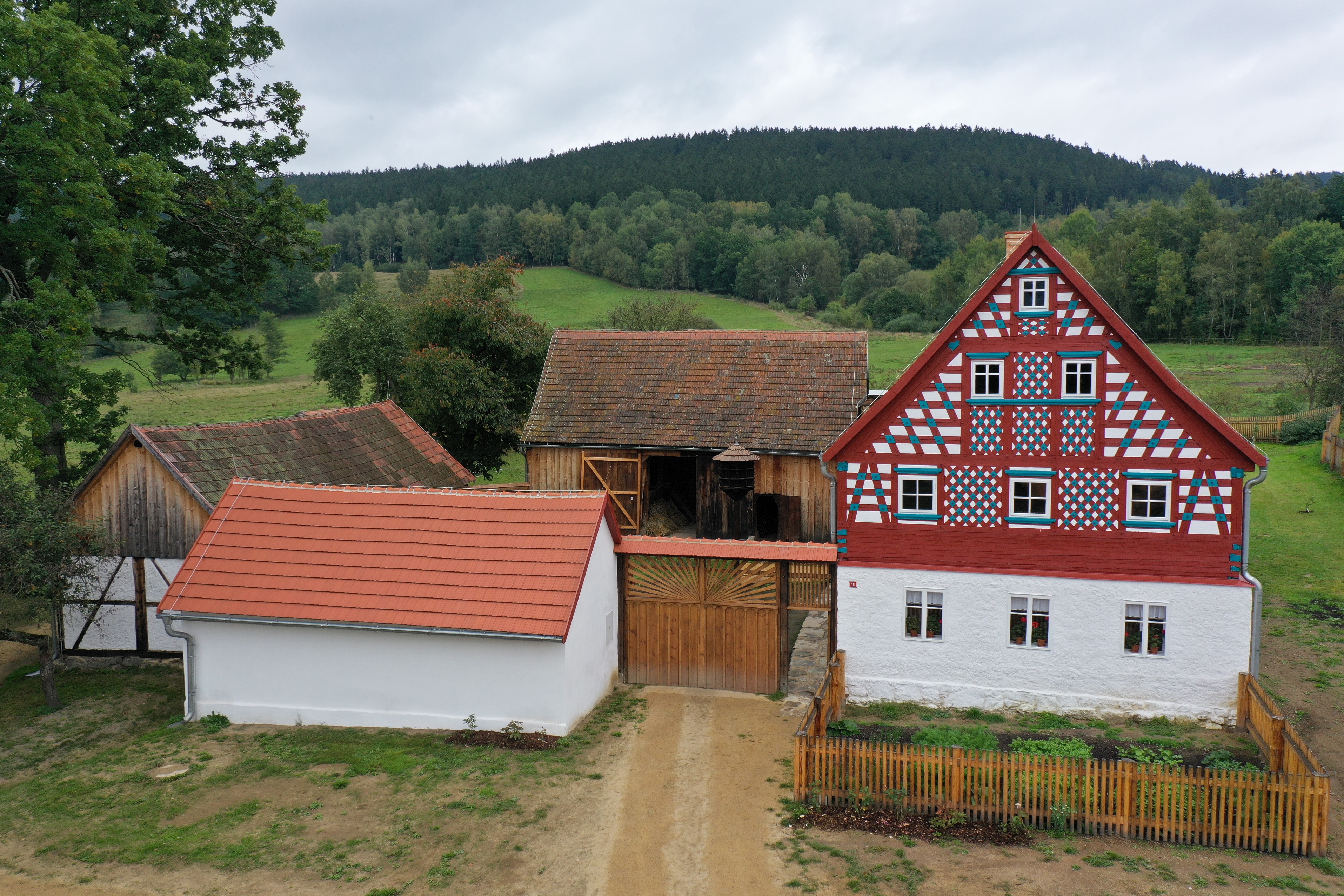 Rekonstrukce a zpřístupnění chebského statku v Milíkově