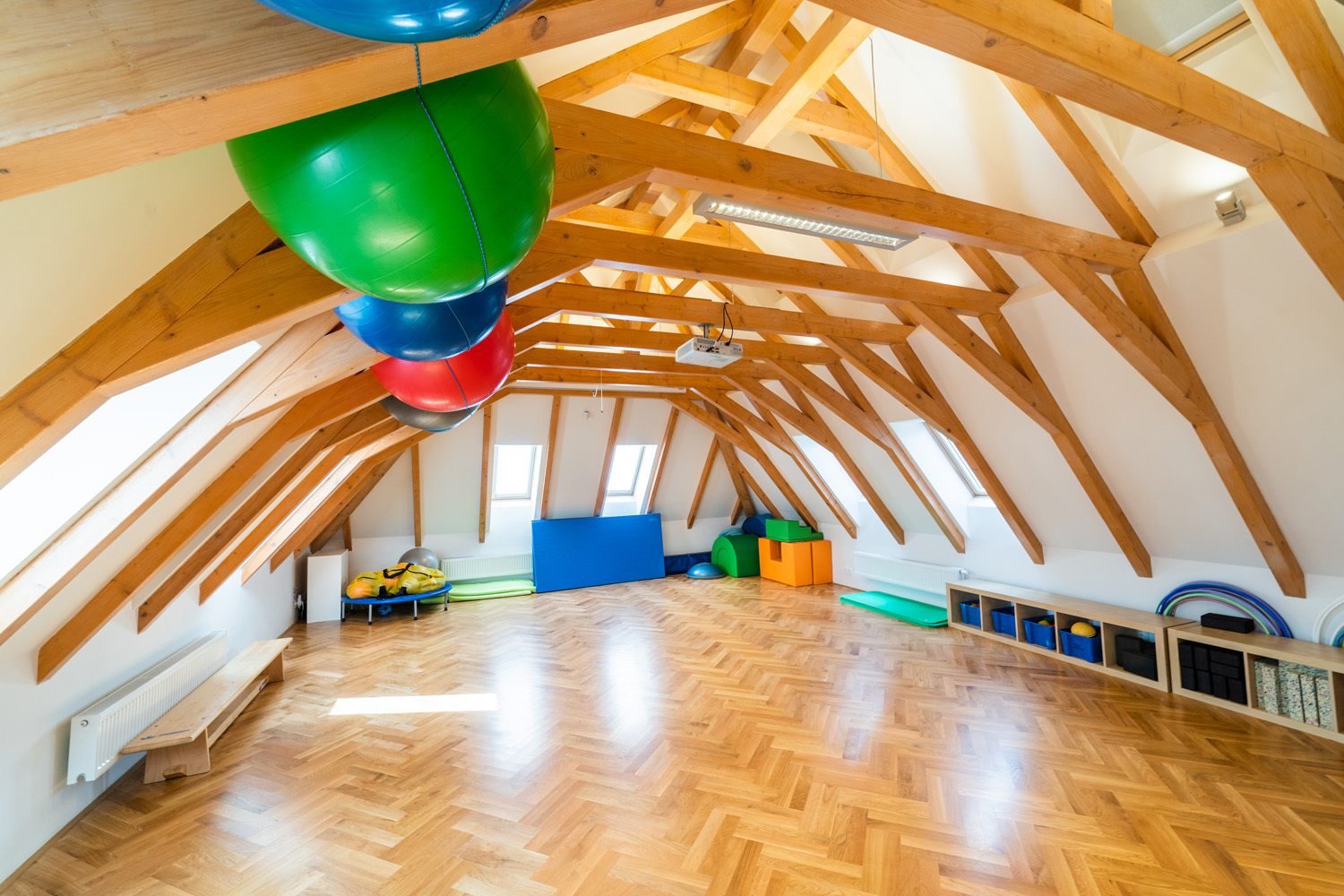 MMR poskytne vzdělávacím institucím přes 703 milionů korun na vybavení pro žáky se speciálními potřebami 