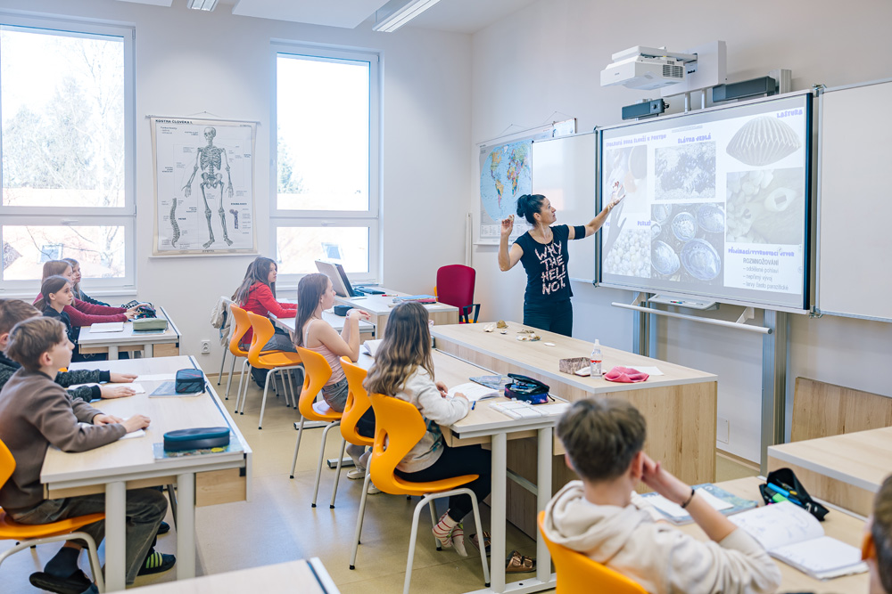 Navýšení kapacity specializovaných tříd, vybavení a modernizace 2. st ZŠ a MŠ Rychnov u Jablonce nad Nisou