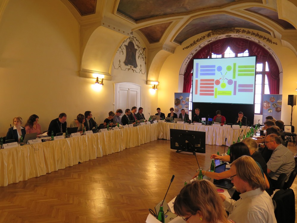 Monitorovací výbor projednal harmonogram výzev IROP na rok 2015, díky tomu může MMR vyhlásit v červe